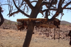 14 1 Himba-Dorf bei Epupa 31